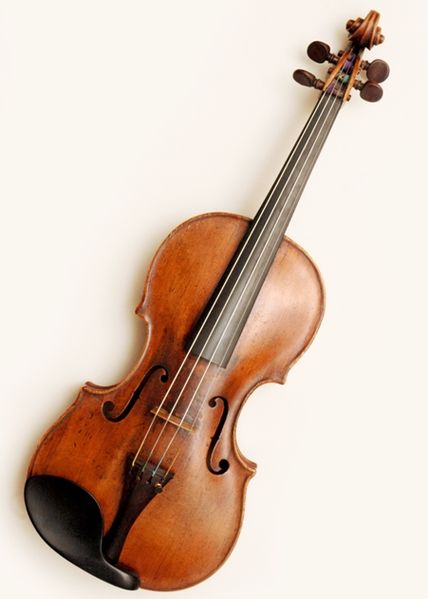 428px-Old_violin