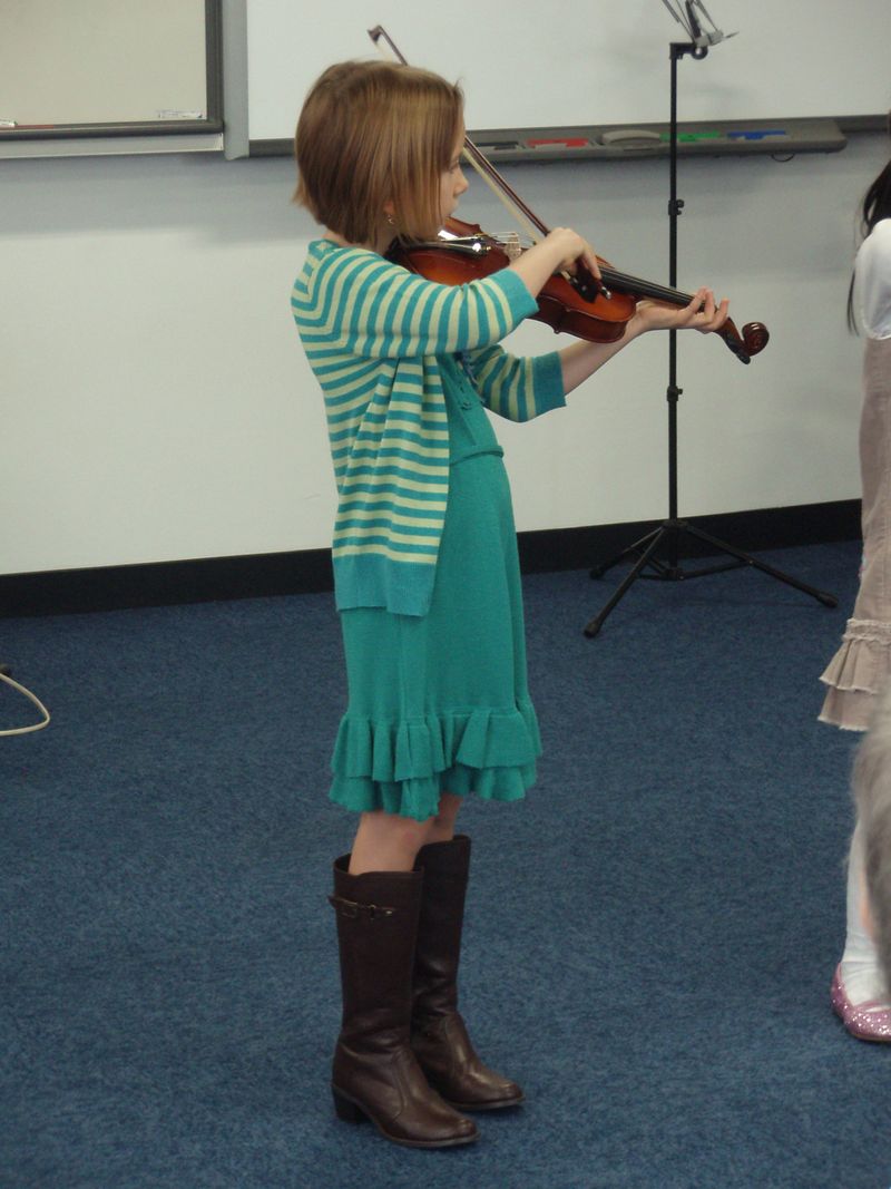 R violin